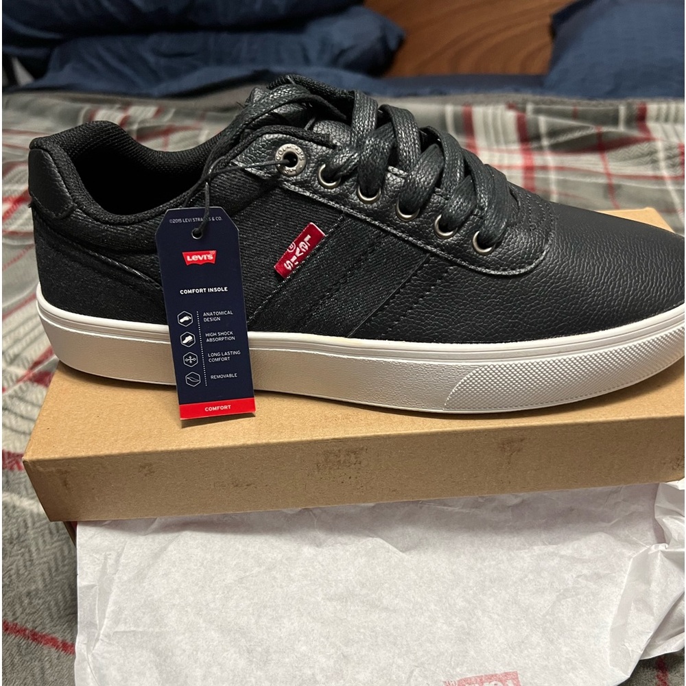 Levi’s Miles Black Tumbled Denim CX with Faux Leather Men's Fashion Sneakers